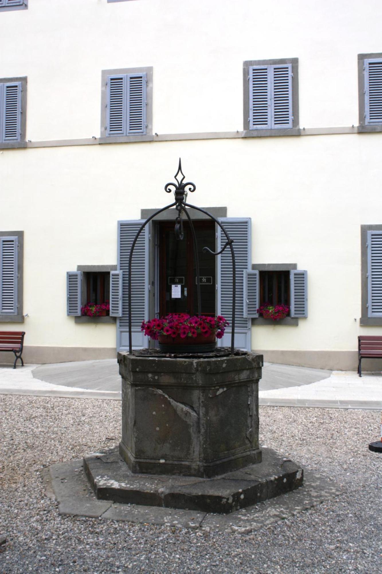 Villa Montarioso Siena Exterior photo