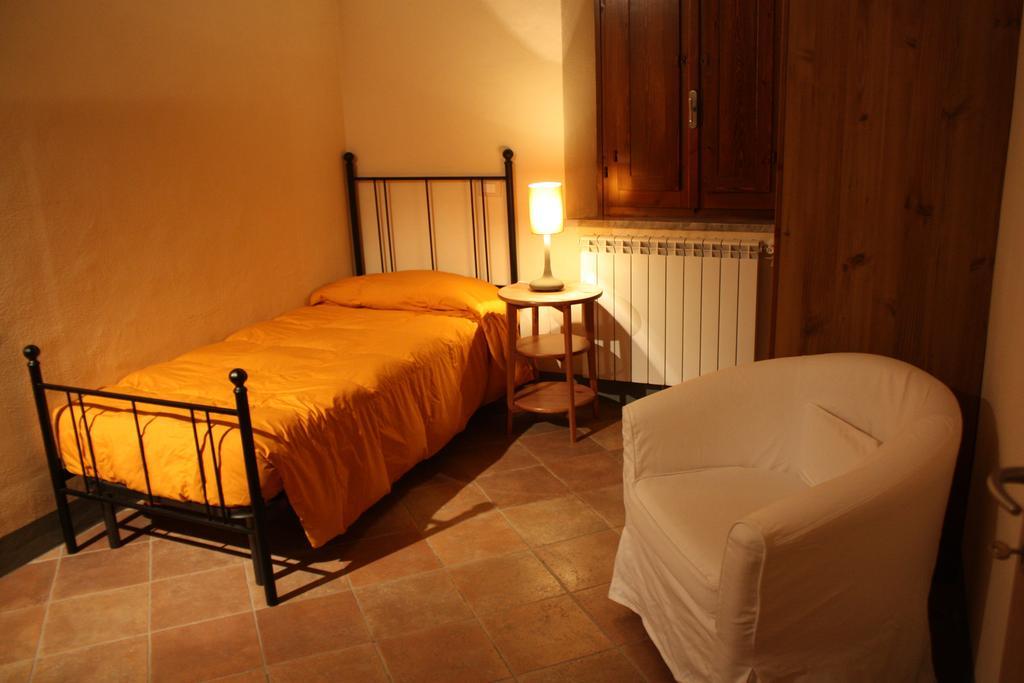 Villa Montarioso Siena Room photo