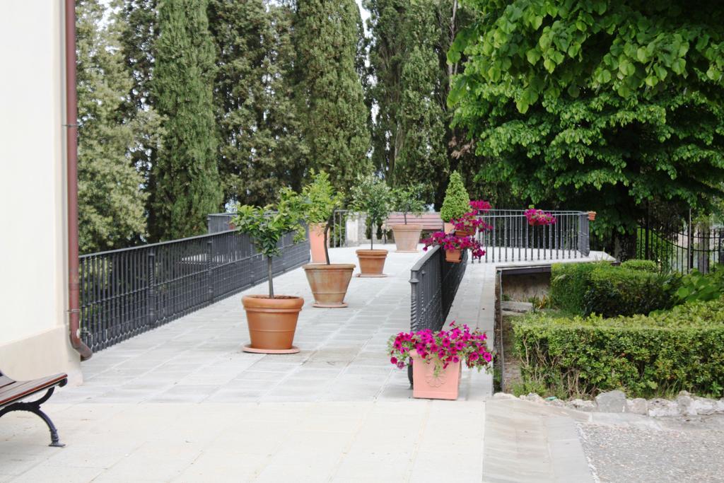 Villa Montarioso Siena Exterior photo